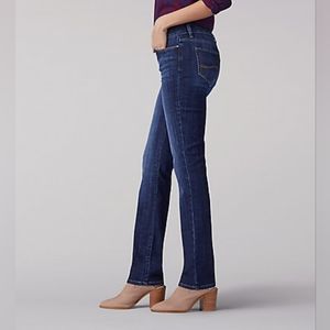 Lee Secretly Shapes Straight Leg Jean Size 12M color Bewitched